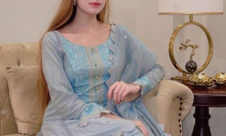 Matchmaking Service Online | Female Marriage Proposal in UK